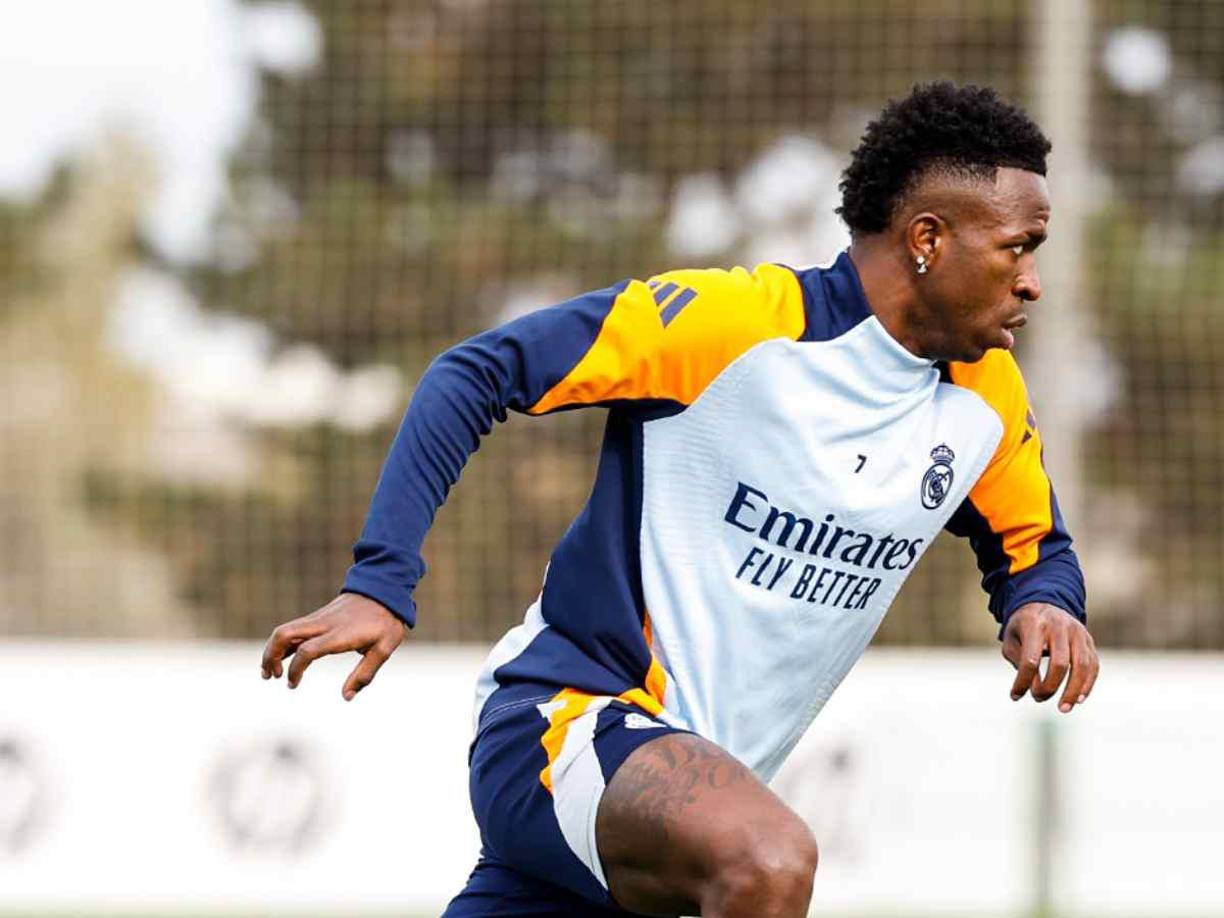 Vinicius se encuentra decepcionado tras quedarse sin el Balón de Oro y en las últimas horas sorprende una información que se brinda sobre su futuro en el Real Madrid.