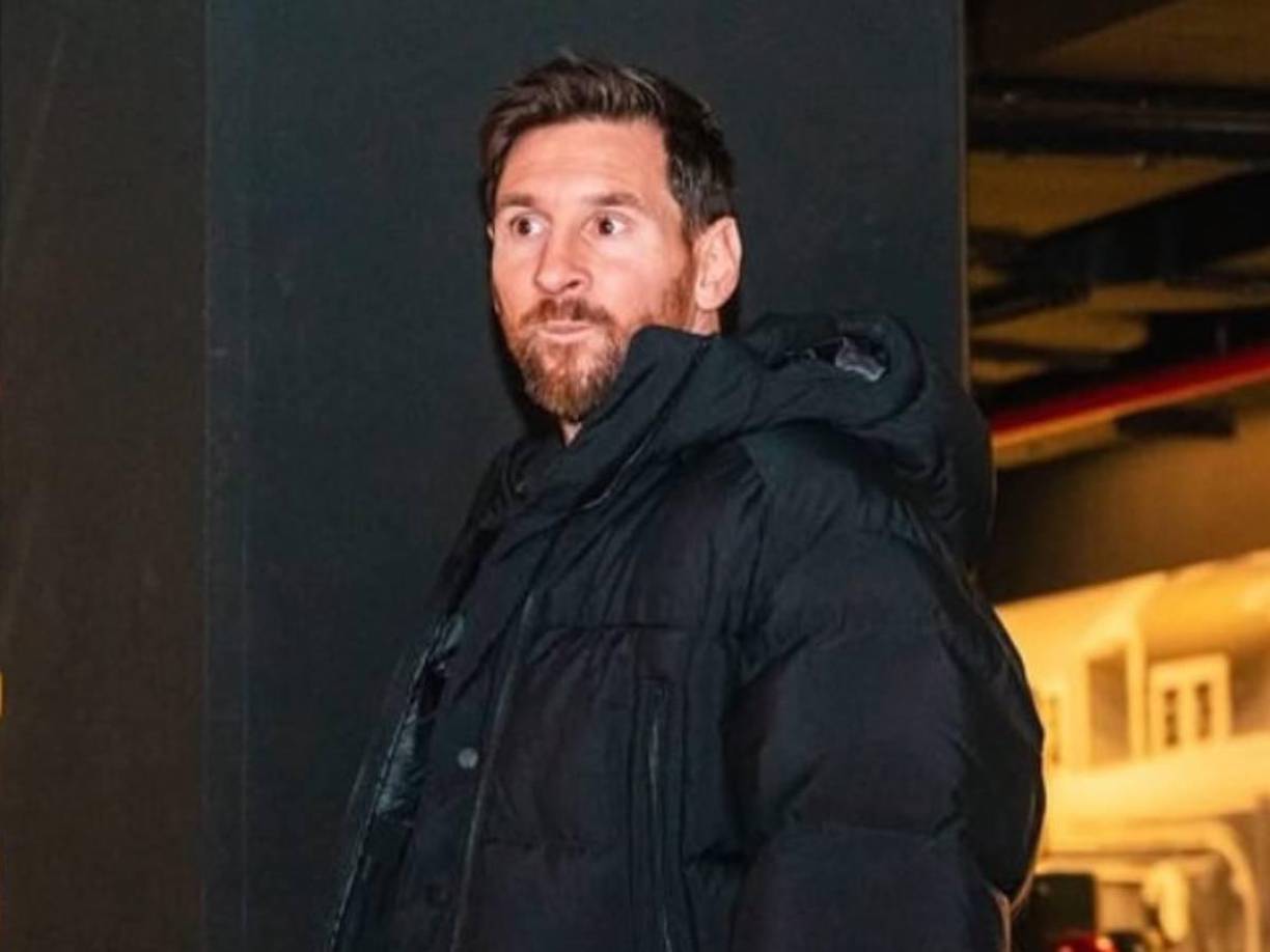 Lionel Messi cortó sus vacaciones para hacer un inesperado viaje . 