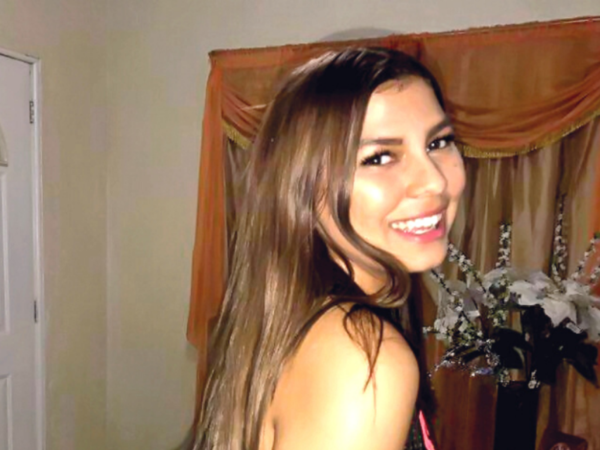 Además, Johnston fue hallado en su casa con una menor de edad, según informaron las autoridades.