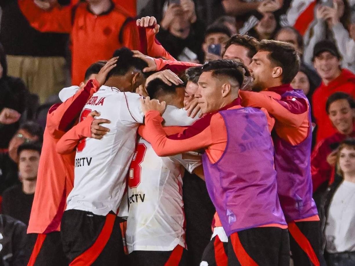 River Plate se despidió de su gente en el Monumental con un monólogo magnífico ante Rosario Central en un duelo donde tuvo a la hondureña Susy Rubio en las graderías. 