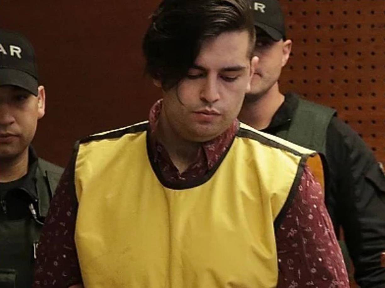 Ahora Felipe Rojas, el único imputado por el asesinato de la joven Fernanda Maciel, enfrenta juicio por los delitos de violación con homicidio, aborto, inhumación ilegal y hurto en contra de la joven embarazada que al momento del crimen tenía 21 años.