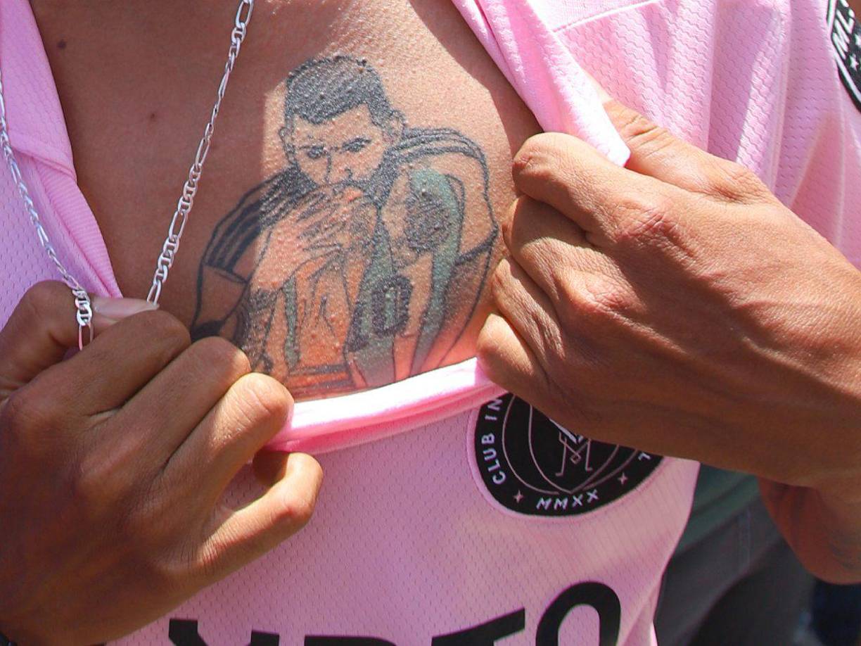 El sentimiento a Messi se reflejó en los aficionados mexicanos.