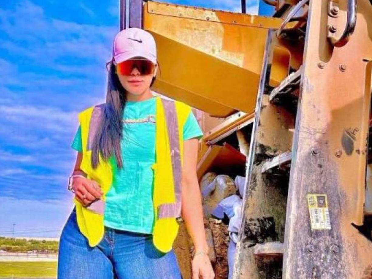 La chica laboró como motorista de maquinaria pesada en Estados Unidos.