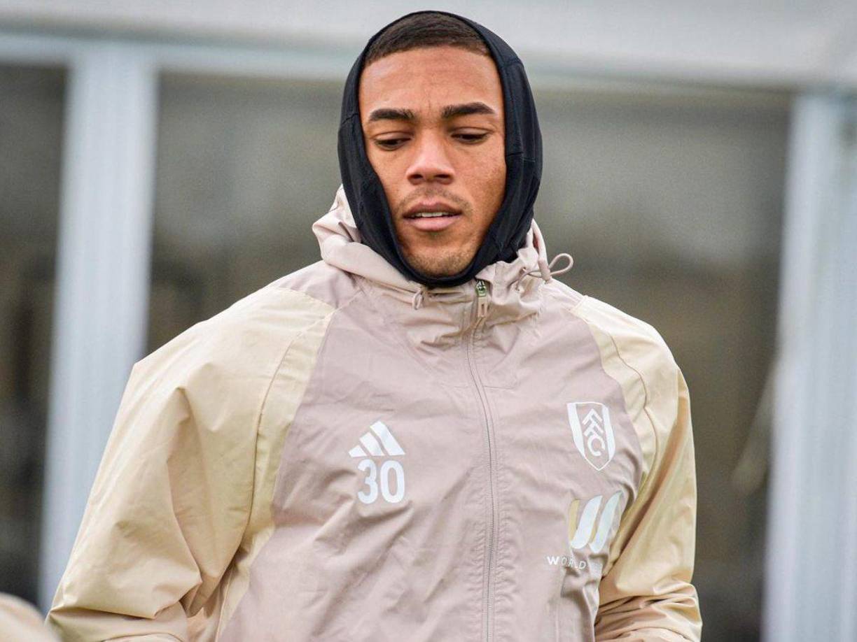 Las Palmas ha presentado una oferta por el delantero del Fulham, Carlos Vinicius. Se sabe que el Fulham está evaluando la propuesta por el jugador de 29 años, quien también ha despertado el interés del Corinthians.