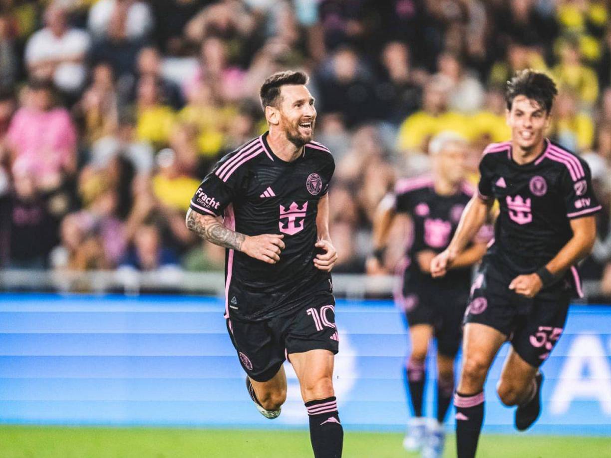 Y el argentino Lionel Messi es el jugador con más títulos en la historia al contar con 46 campeonatos.