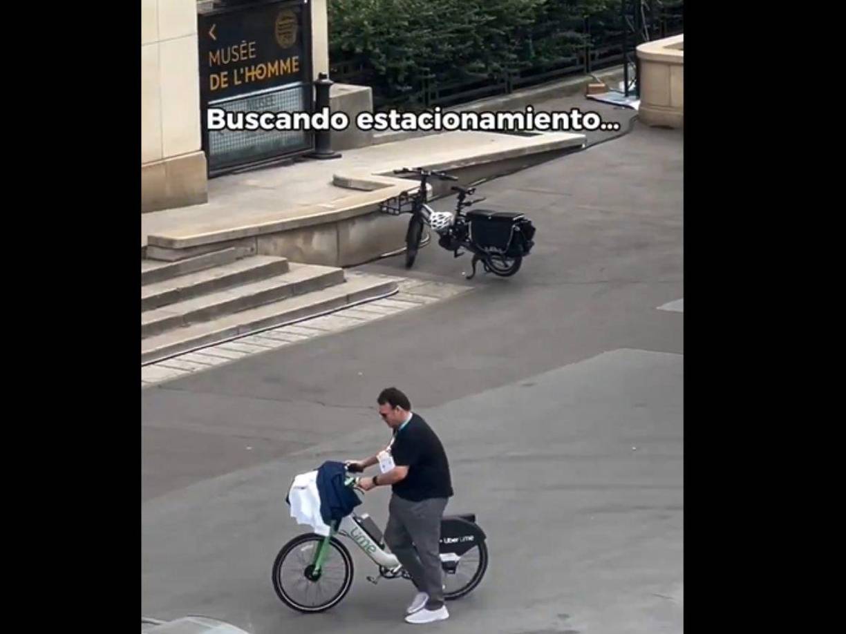 Faitelson llegó sin ningún problema al set de TUDN sin imaginarse que tendría problema con la policía de París. 