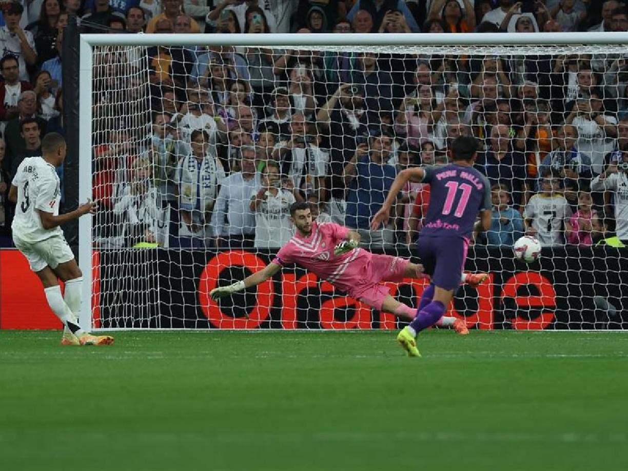 Esta tremenda jugada de Endrick le sirvió a Mbappé para cerrar la goleada y extender su buena dinámica goleadora.