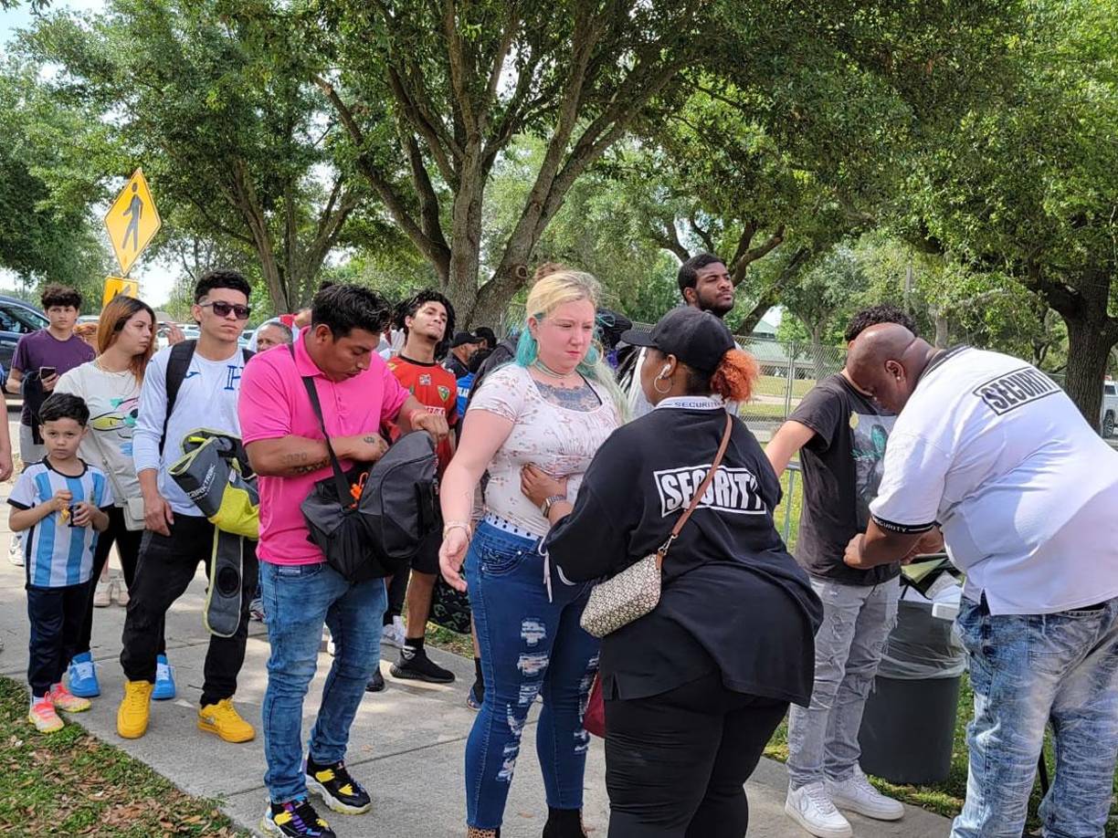 Un buen número de personas asistieron al primer día de la New Orleans Cup en el complejo de Lafreniere Park.