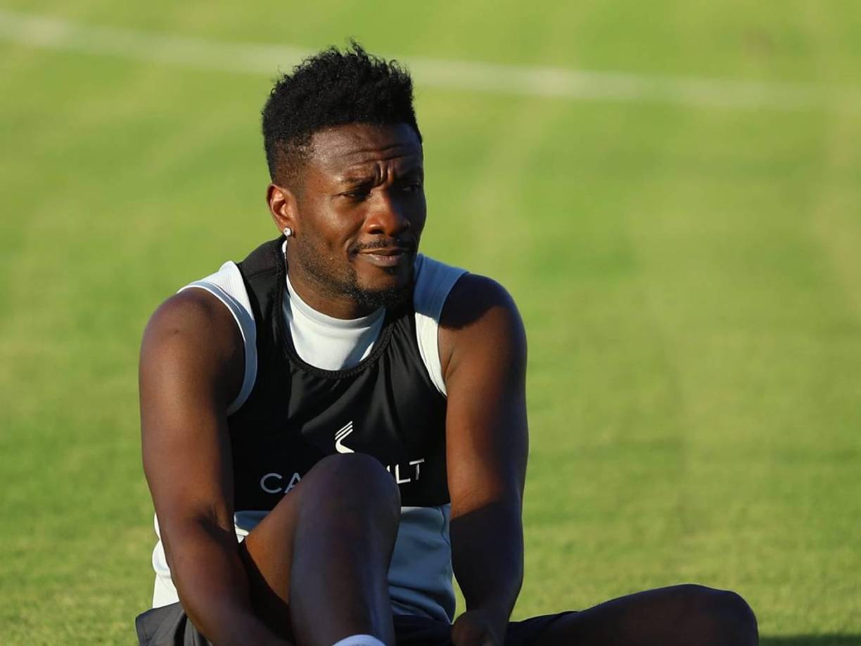 Gyan anunció su retiro como futbolista en 2023 a los 37 años de edad, luego de ser octavo futbolista mejor pagado del mundo.