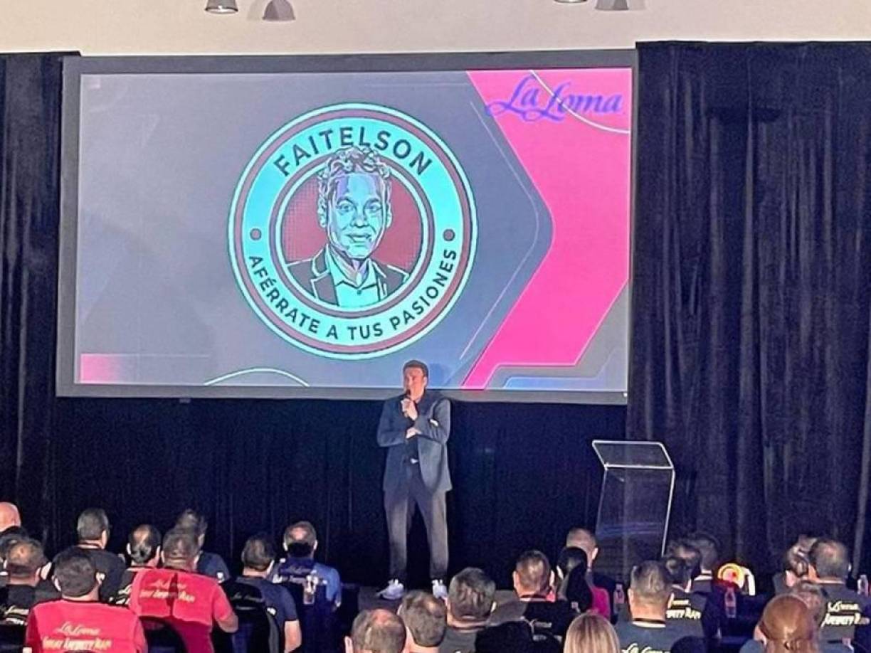 Faitelson aseguró que “El pasto alto en Morazán, el calor, la gente... no va a ser fácil por esas circunstancias. El rival es muy endeble, muy sencillo, quizá lo que lo hace más complicado es la mente del futbolista mexicano”, dijo.