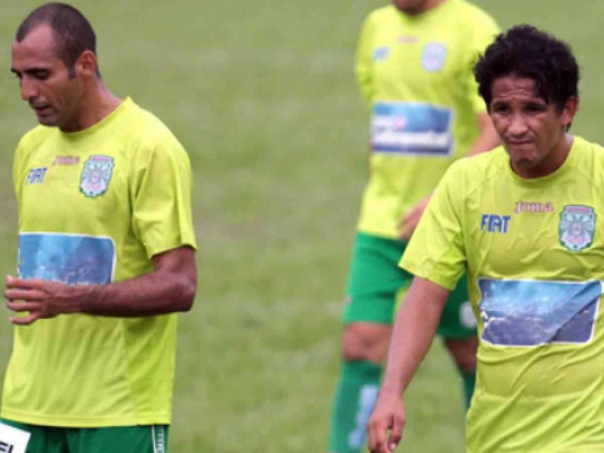 Mario César Rodríguez también vistió la camisa del Marathón, donde fue compañero de Fernando Castillo, ex jugador de Olimpia.