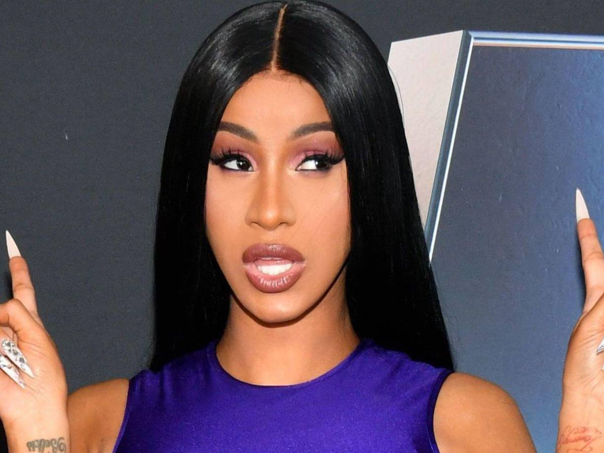 La rapera no tardó en reaccionar enfurecida tras el resultado del certamen de belleza. 