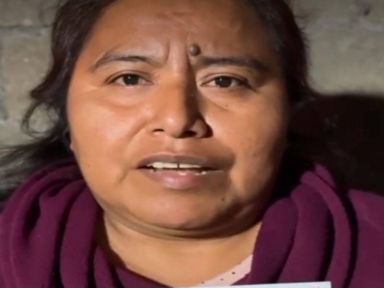 Familiares de los 14 jóvenes que desaparecieron mientras viajaban de la capital de Oaxaca hacia Puerto Escondido rompieron el silencio y exigieron justicia y acciones inmediatas por parte de las autoridades. 