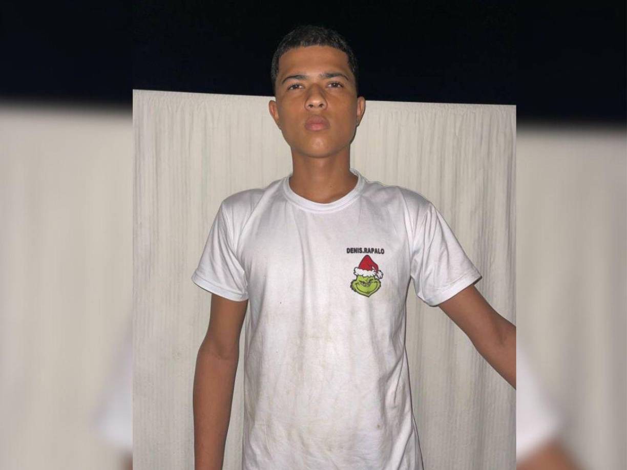 El joven fue identificado como Denis Josué Rápalo López tenía 16 años de edad y era residente en la colonia Calpules de San Pedro Sula.