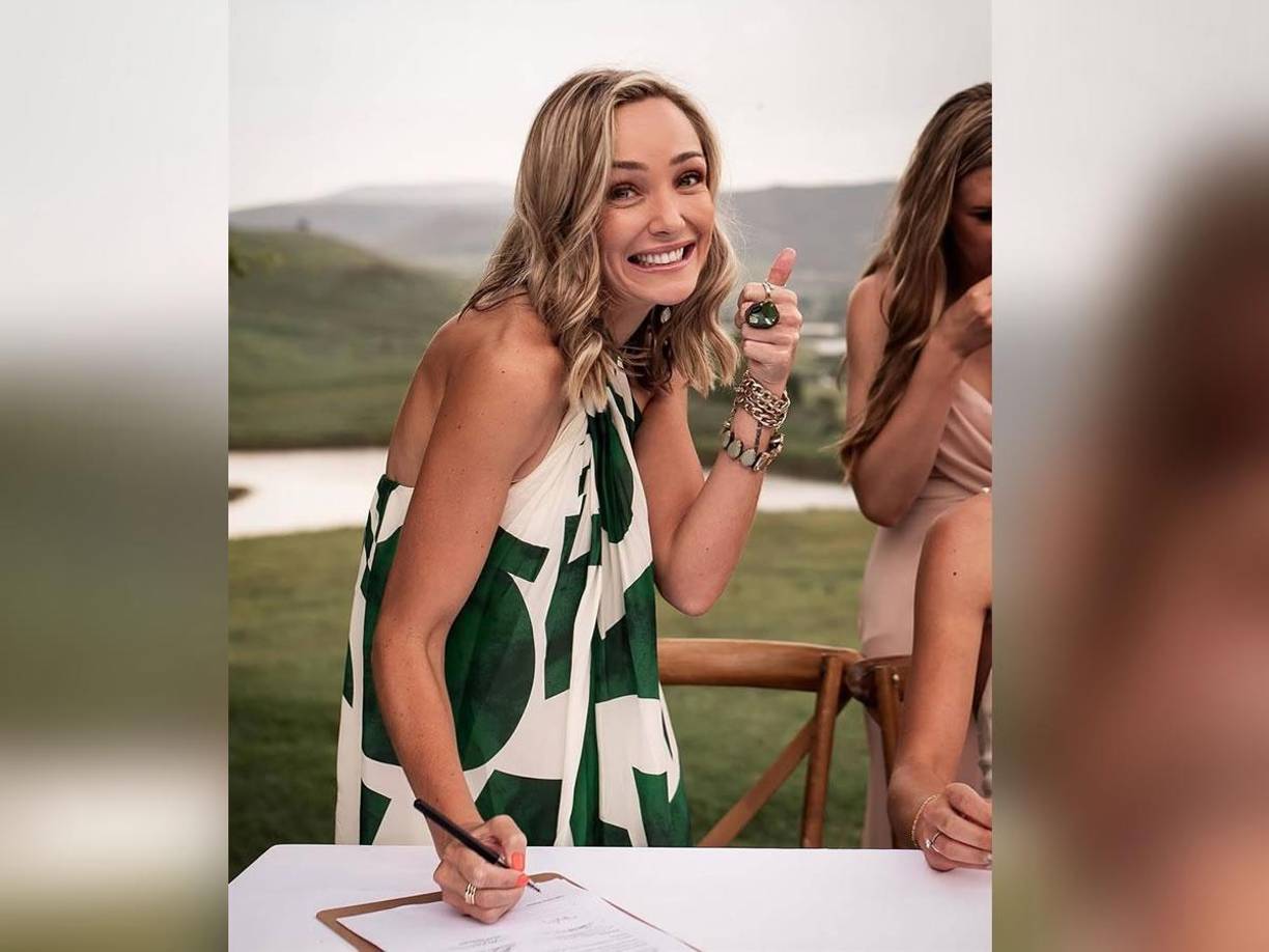 Rita es una consultora de gestión empresarial Wakkerstroom en Mpumulanga, tiene una deslumbrante melena rubia, los ojos claros, una piel de porcelana y una sonrisa seductora. Atributos más que suficientes para que dé lugar a comparaciones.