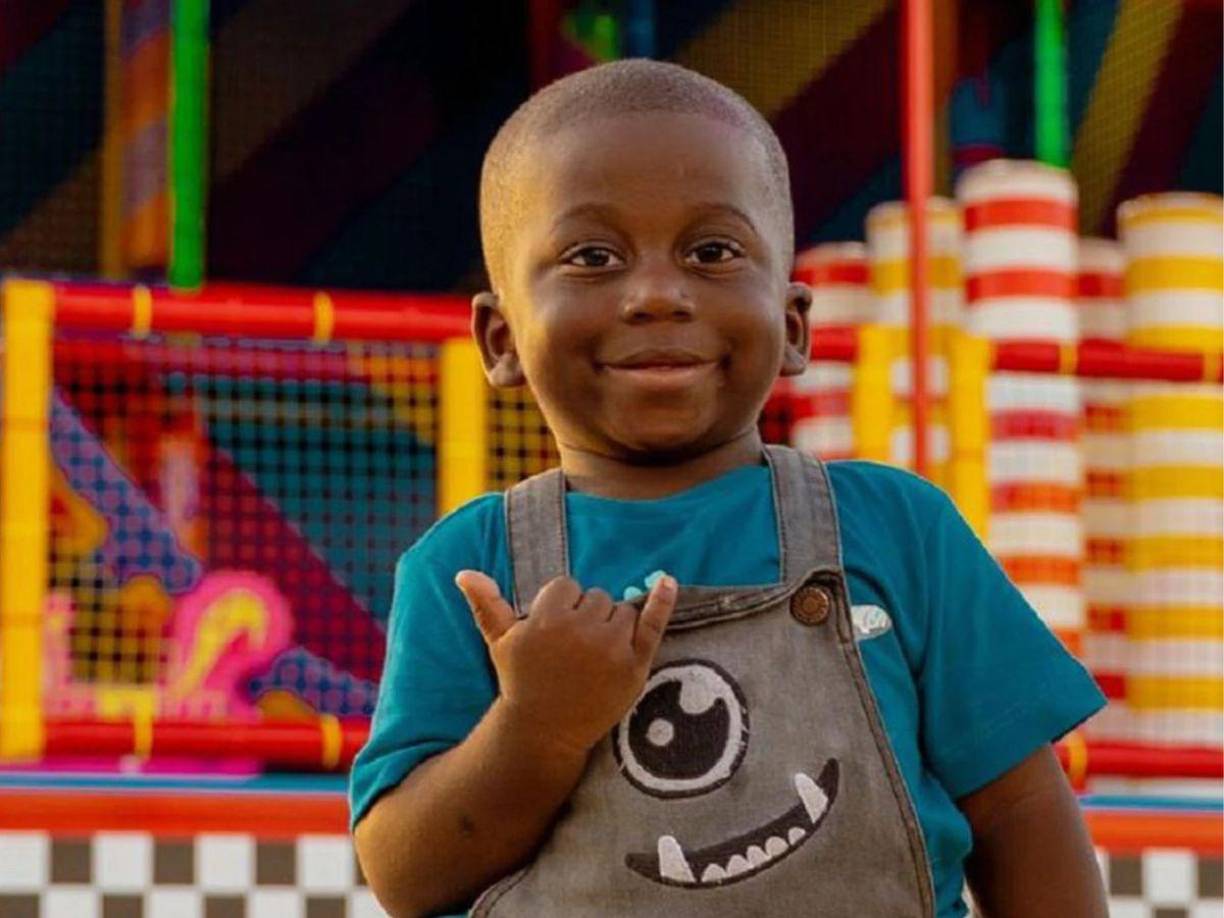 Hasta ahí todo marchaba bien, todo el mundo comenzó a compartir del video y a destacar la educación de Yanfry.