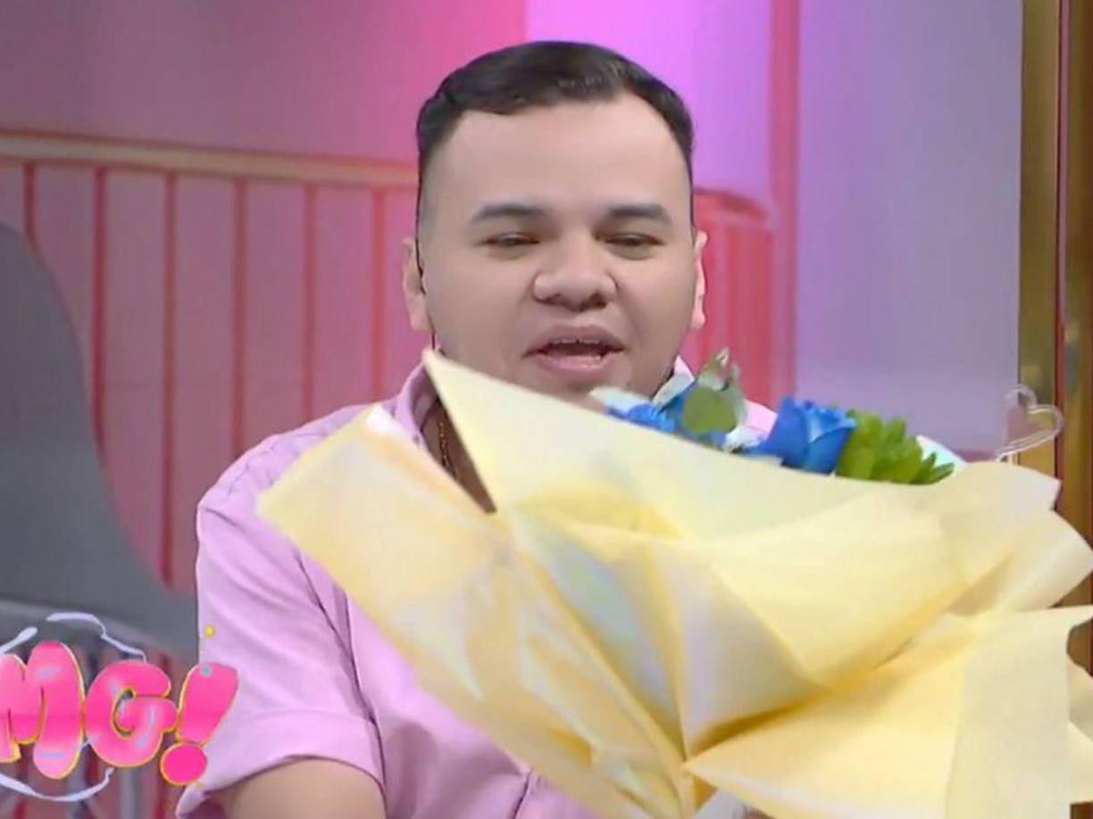 ”No malinterpreten las cosas, sepan que es un amigo a quien yo quiero mucho y pues tuvo el detalle”, añadió. 