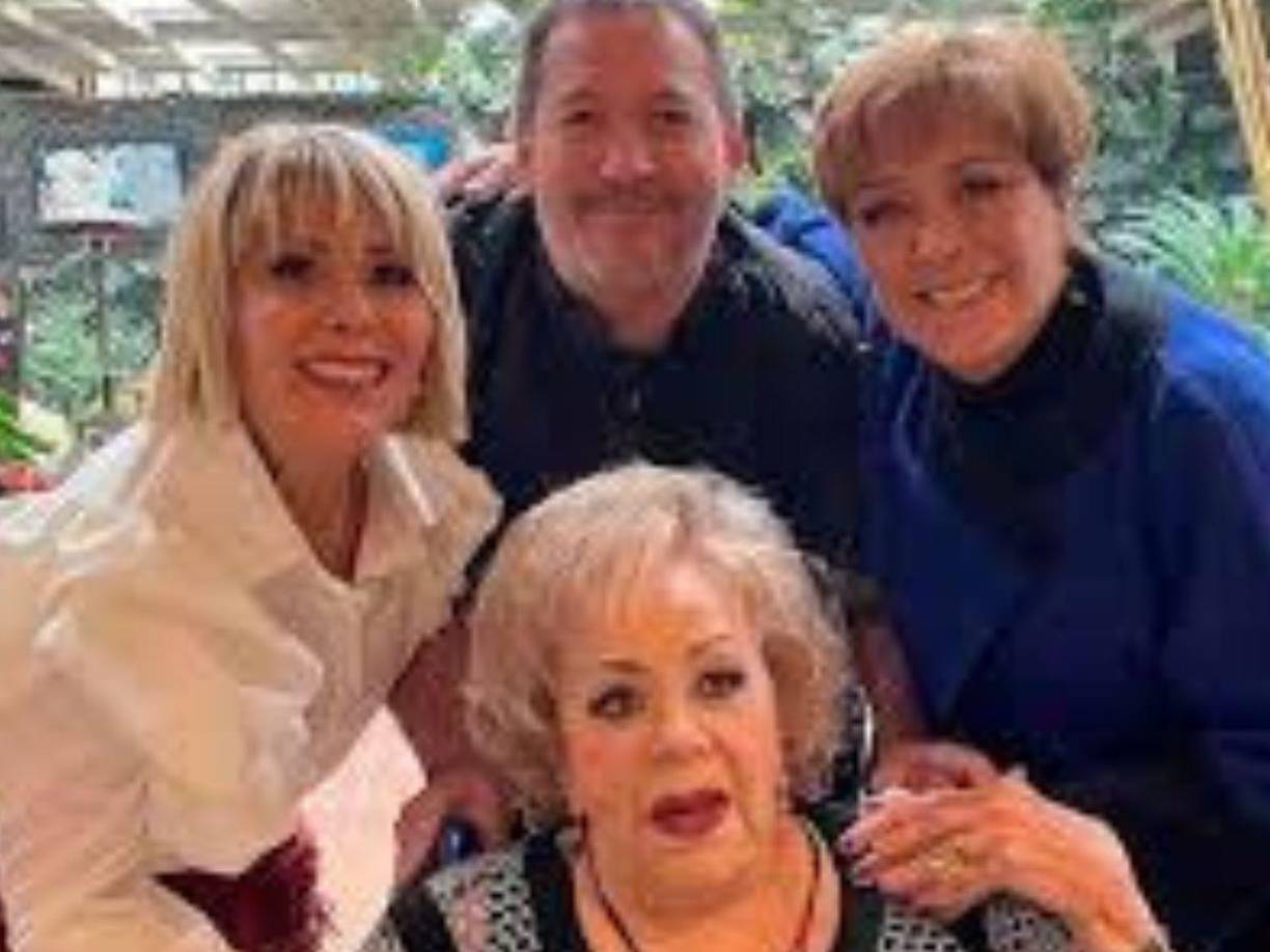 Hasta el momento, ni Sylvia Pasquel ni ninguno de sus hermanos se han pronunciado acerca del estado actual de la salud de Silvia Pinal.