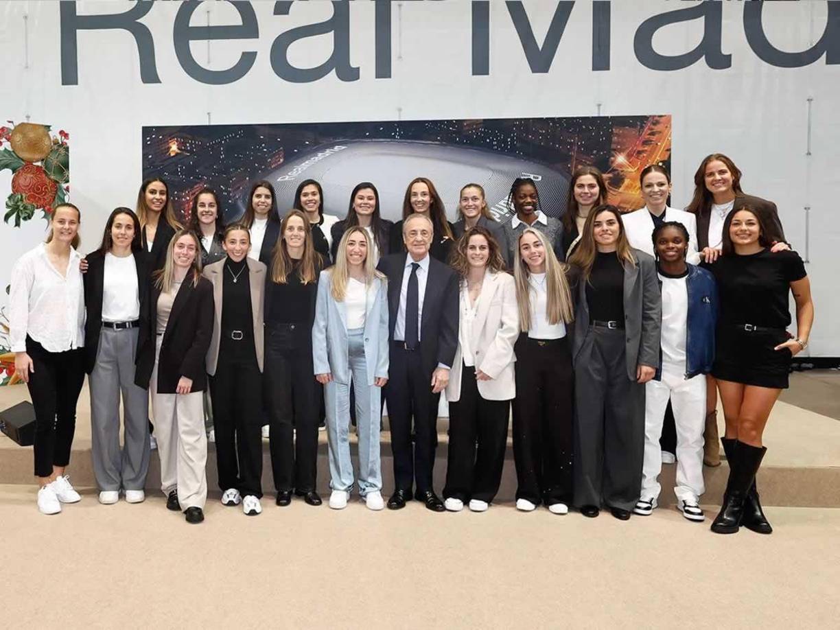 La tradicional comida de Navidad se llevó a cabo en el pabellón de baloncesto de la Ciudad Deportiva de Valdebebas.