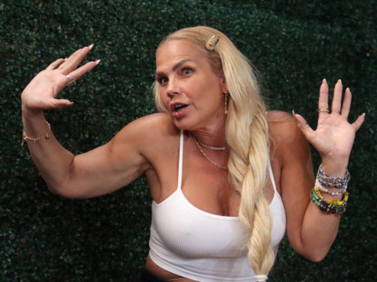 En entrevista para Venga la alegría, la llamada Mujer escándalo aseguró que Emilio se ha convertido en una persona “hipócrita y mustia”, gracias a los consejos que le ha dado su padre.