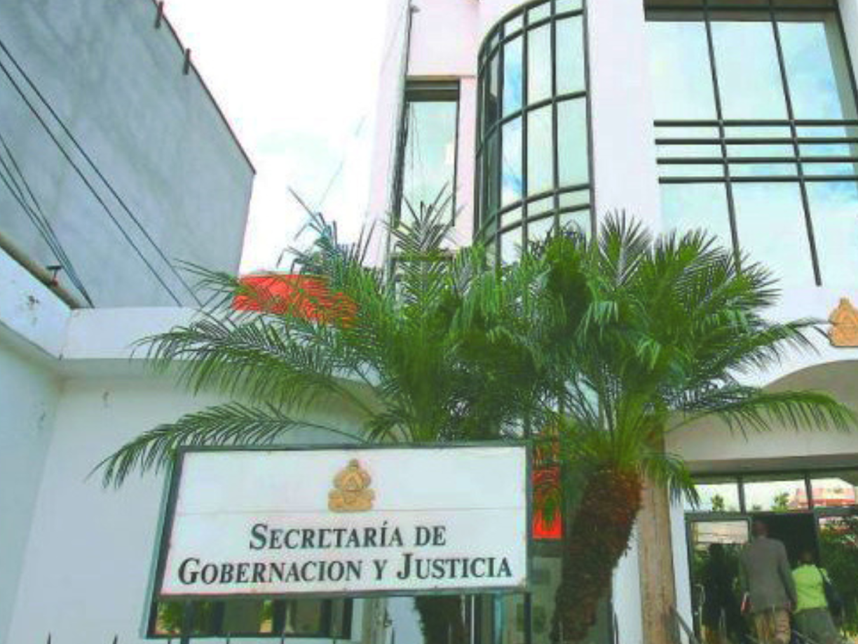 Este trámite lo puedes presentar en las oficinas de la Secretaría de Gobernación y Justicia.