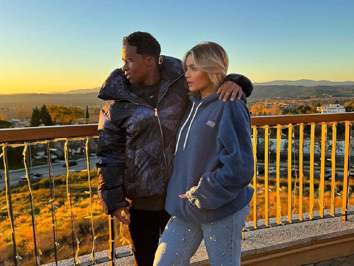 Ambos, además, publicaron en abril un documento oficial registrado en notaría y titulado “contrato de noviazgo” en el que asumieron compromisos como pareja. 