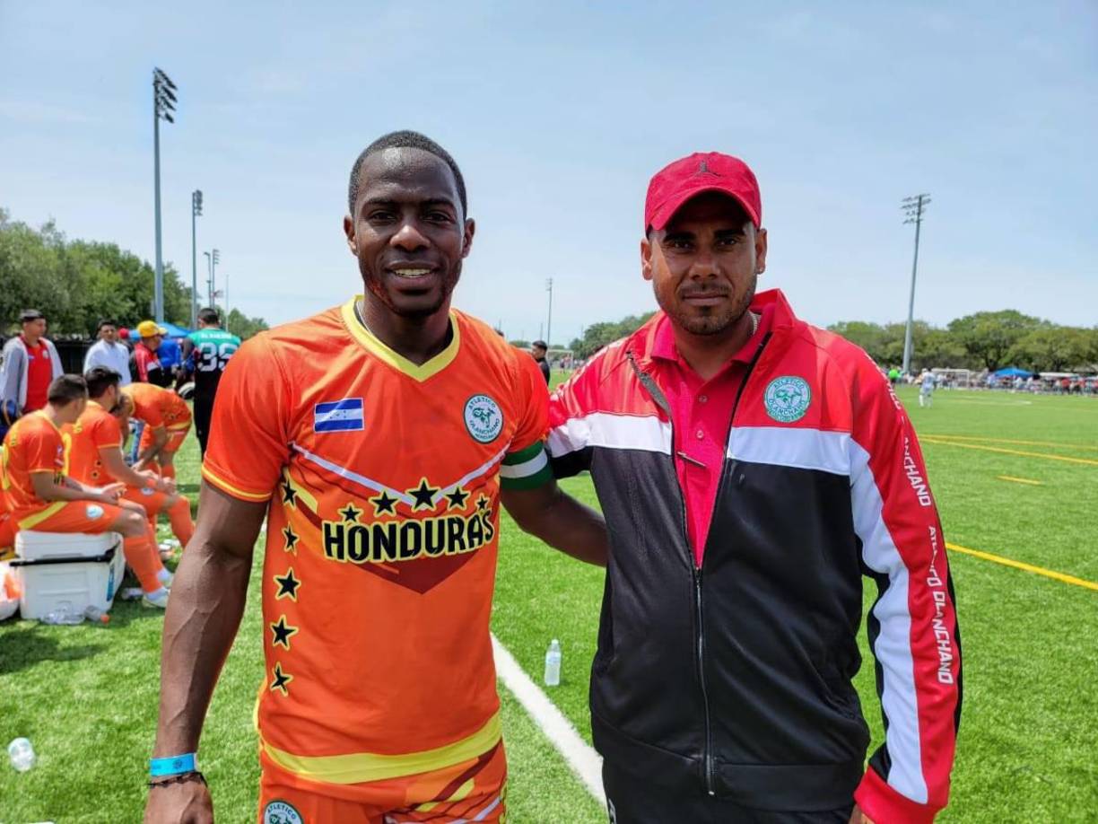 Uno de las leyendas fue Maynor Figueroa, que fue de parte de la New Orleans Cup en los Estados Unidos. En el torneo es el capitán del Atlético Olanchano llegó a la final.