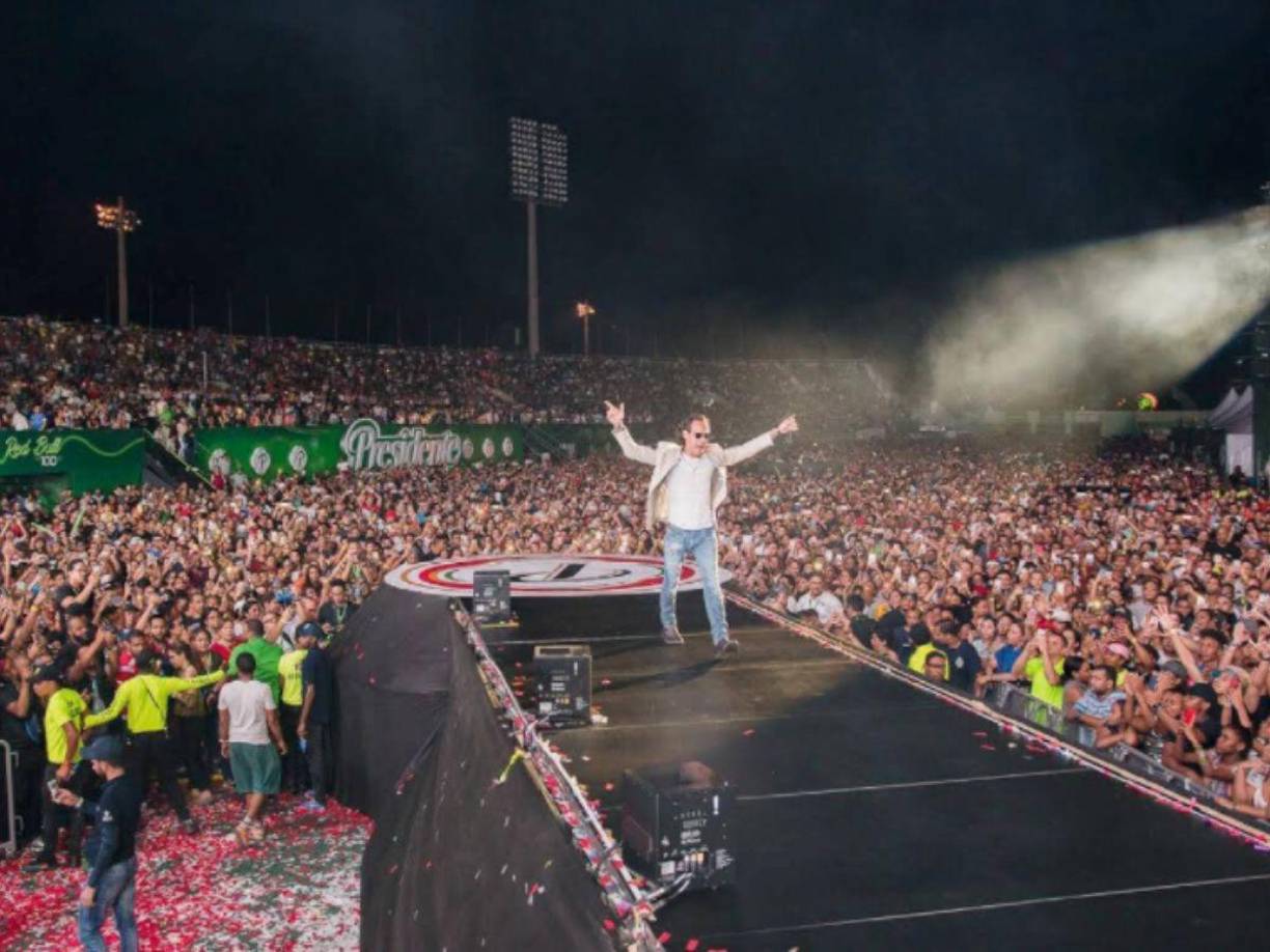 Marc Antony ha ofrecido varios conciertos en el estadio Félix Sánchez. 