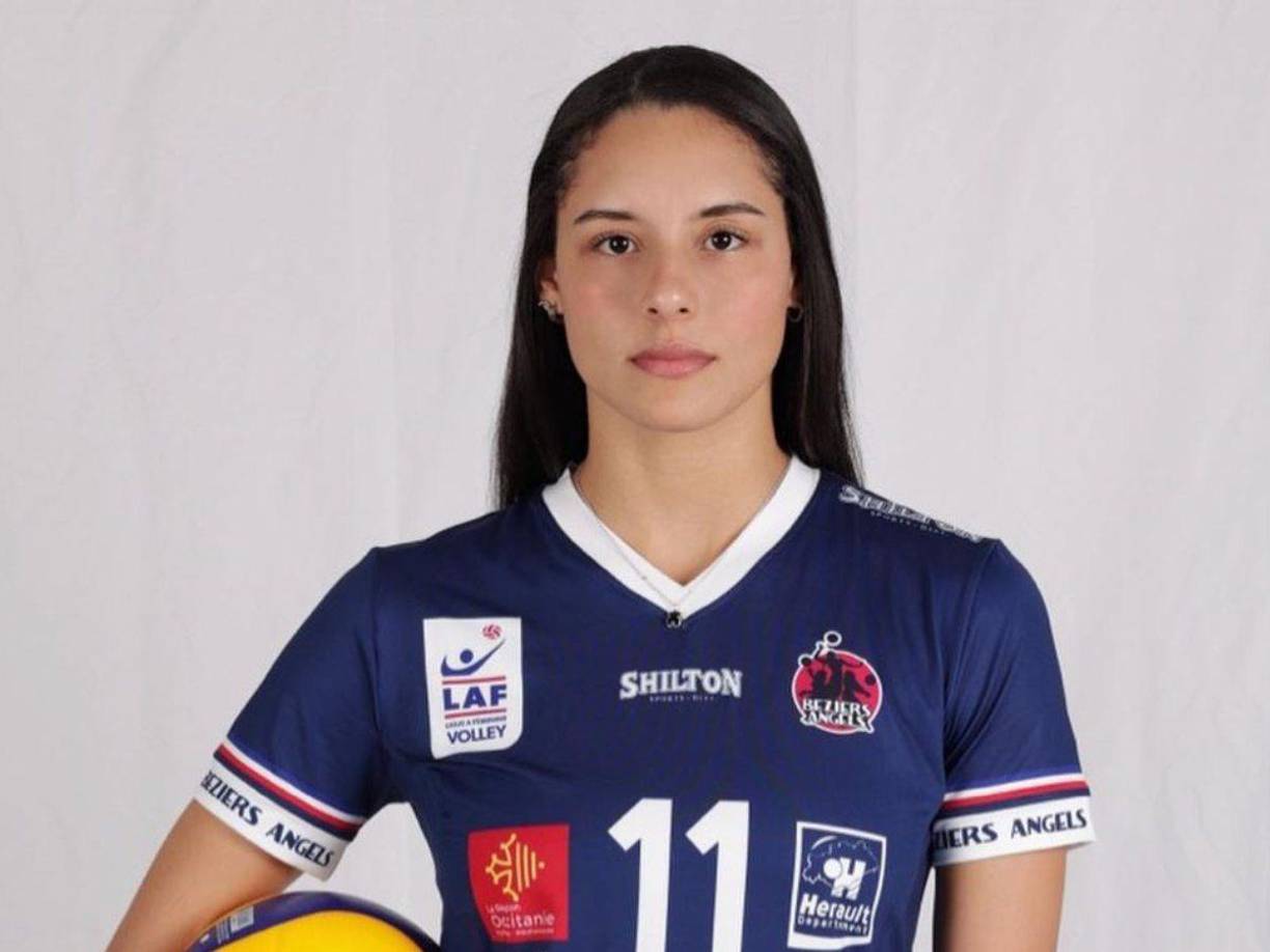 Pilar Marie Victoriá fue una voleibolista puertorriqueña que jugó la posición de atacante externa.