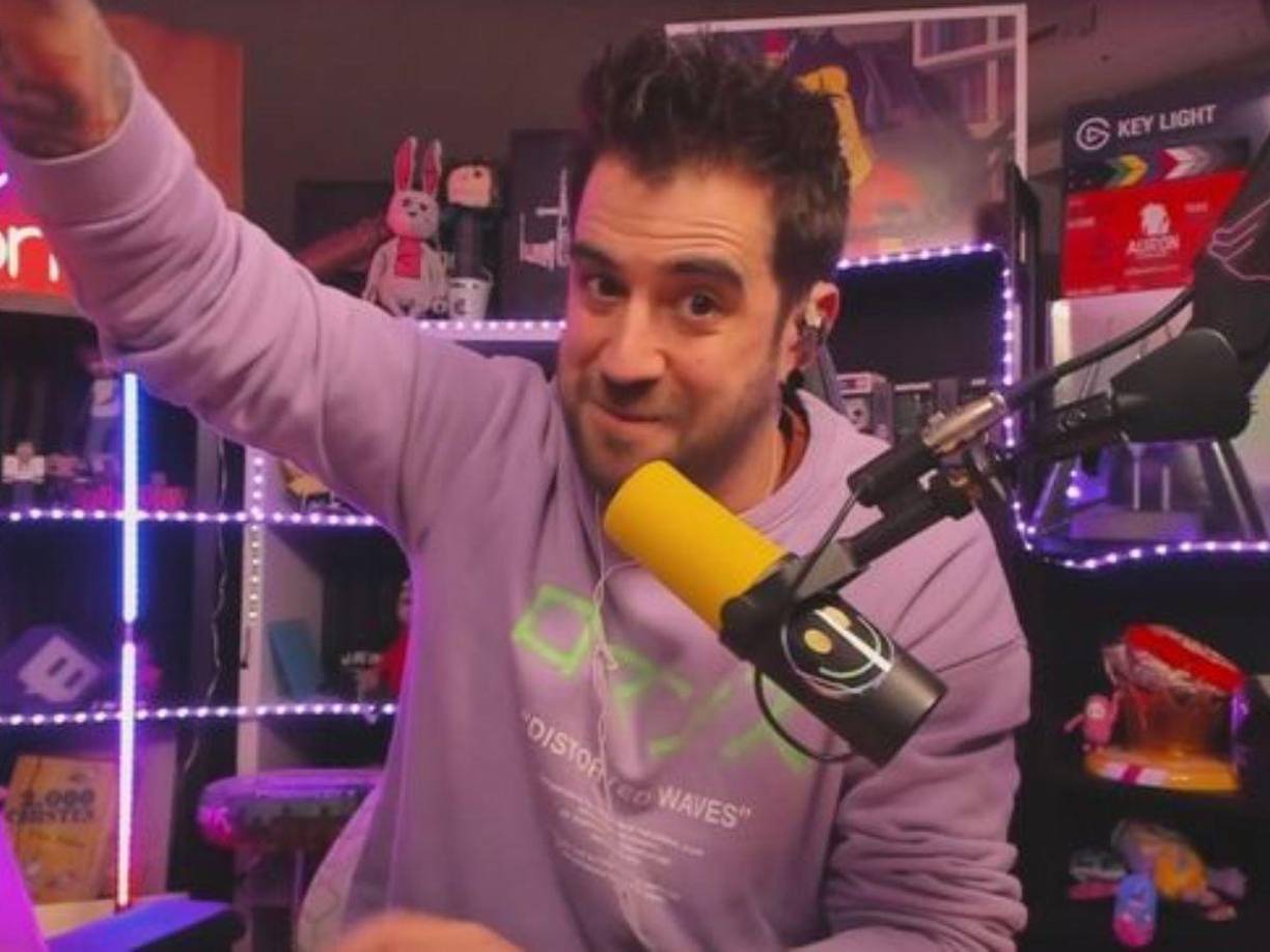 <b>“Se predijo perfectamente lo que iba a hacer</b>: Casio en la mano y un Twingo”, continuó atacando.