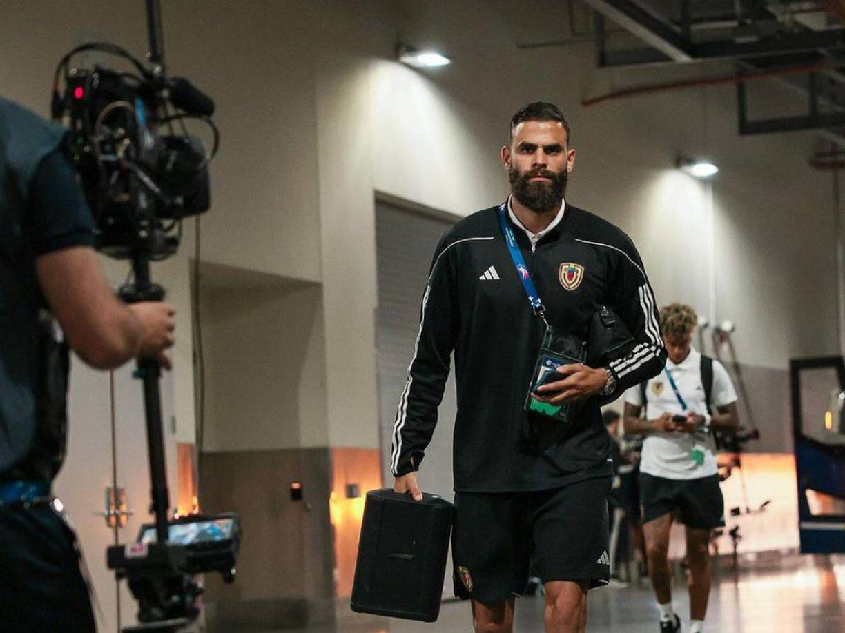 Carlos Chancellor, padre de Jhon Chancellor, jugador de la selección venezolana de fútbol, fue detenido el pasado miércoles 7 de agosto, según el exdiputado Américo De Grazia.