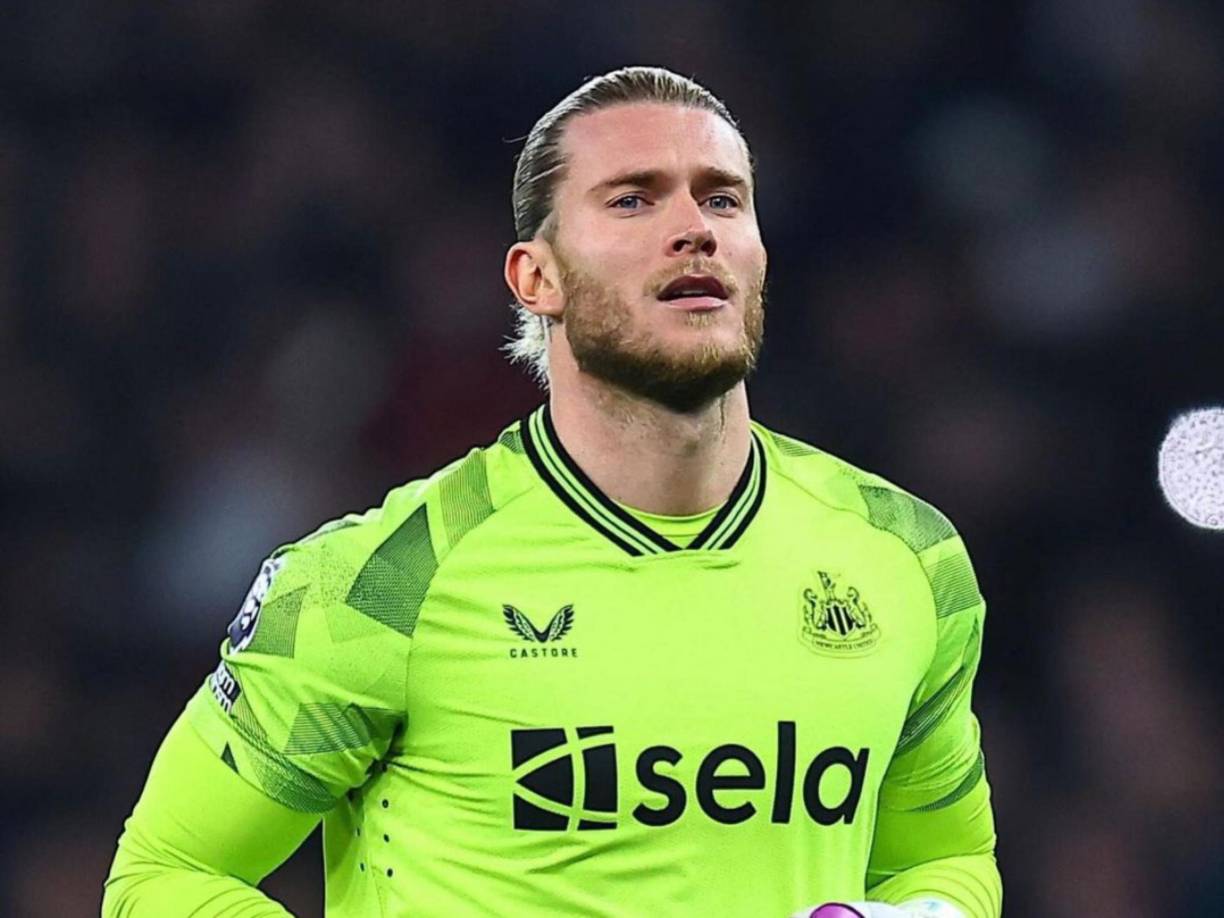 Loris Sven Karius es otra opción que ha surgido para reemplazar a Ter Stegen en el FC Barcelona. El cancerbero es agente libre.