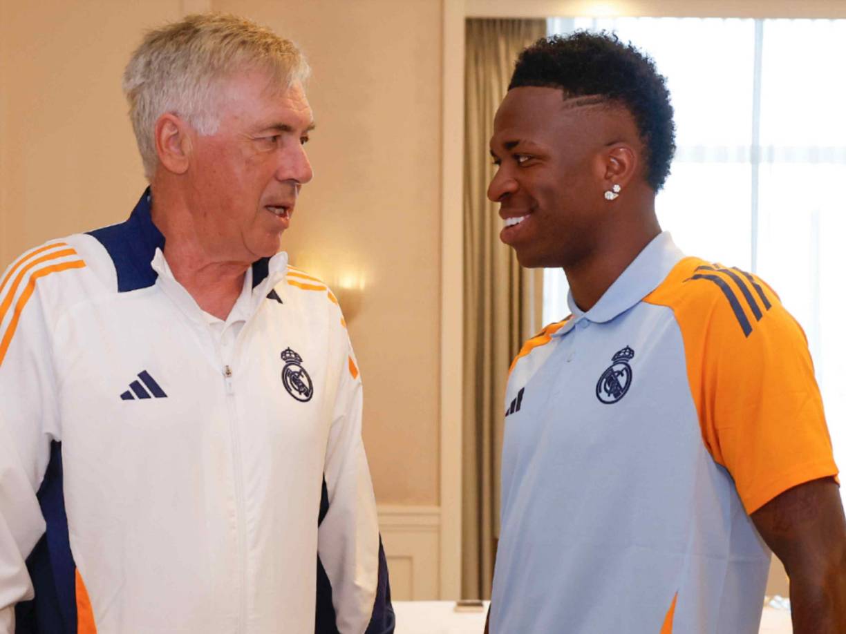 La Cadena Ser indica que todo el Real Madrid decidió no ir a la gala del Balón de Oro para evitar que Vinicius se enfadara más. 