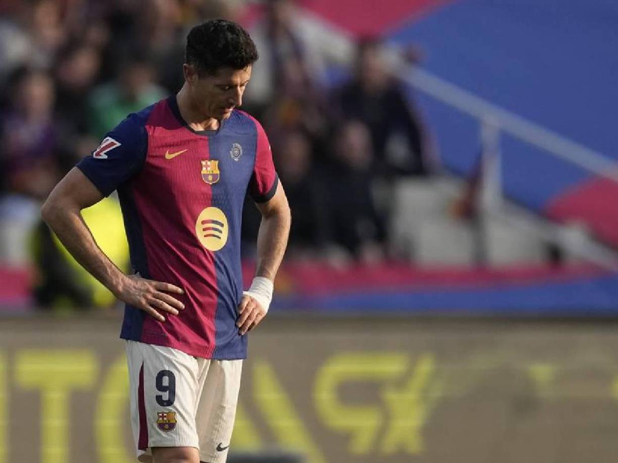 Robert Lewandowski se fue con la cuenta en blanco en esta jornada y no pudo anotar para el Barcelona. 