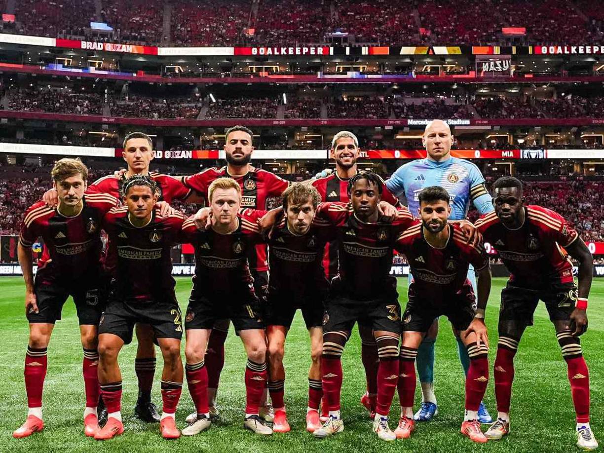  Un gol del portugués Xande Silva en el minuto 94 le dio este sábado al Atlanta United un sufrido triunfo por 2-1 en casa contra el Inter Miami y forzó el tercer y decisivo partido de la serie de primera ronda de los ‘playoffs’ de la MLS.