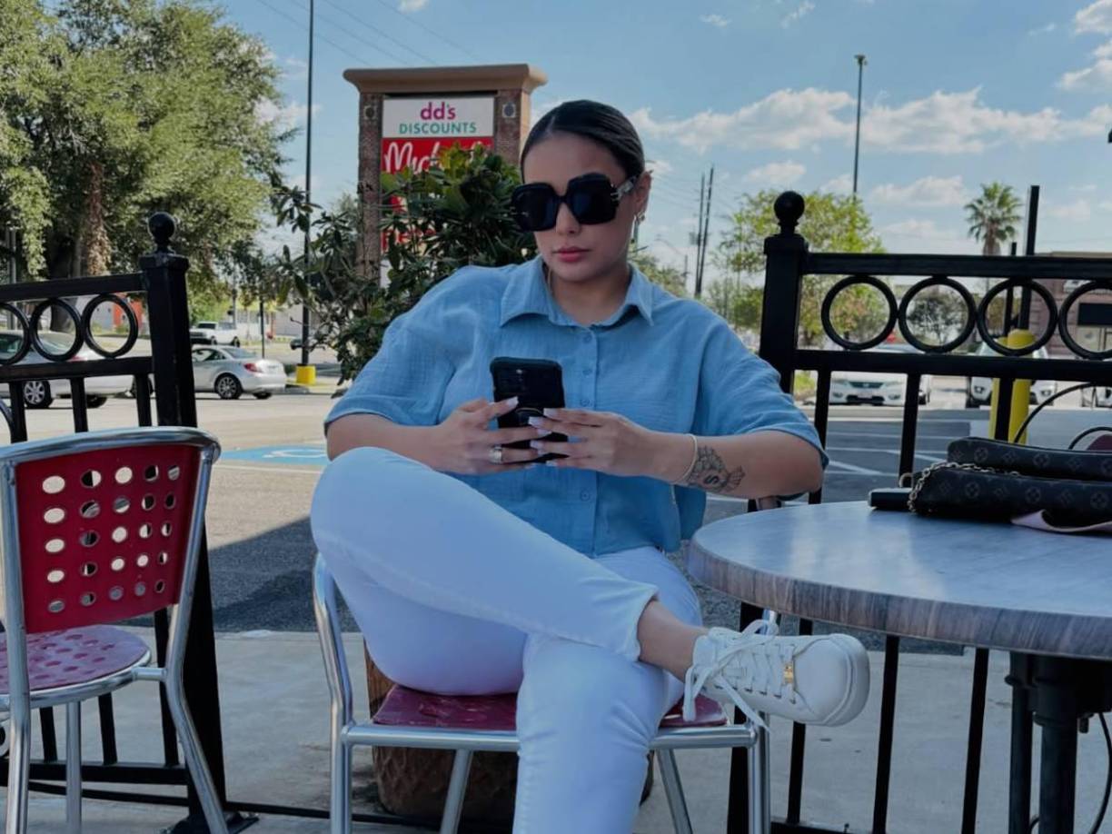 Cronología de hechos, según lo plasma la demanda: “Elsa y Romell se conocieron en Honduras en 2016 y se volvieron amigos en junio de 2017, cuando ella se mudó a California, empezó a responder los mensajes directos del jugador en las redes sociales y que lo hacía con la intención de incrementar la cantidad de seguidores del futbolista”.