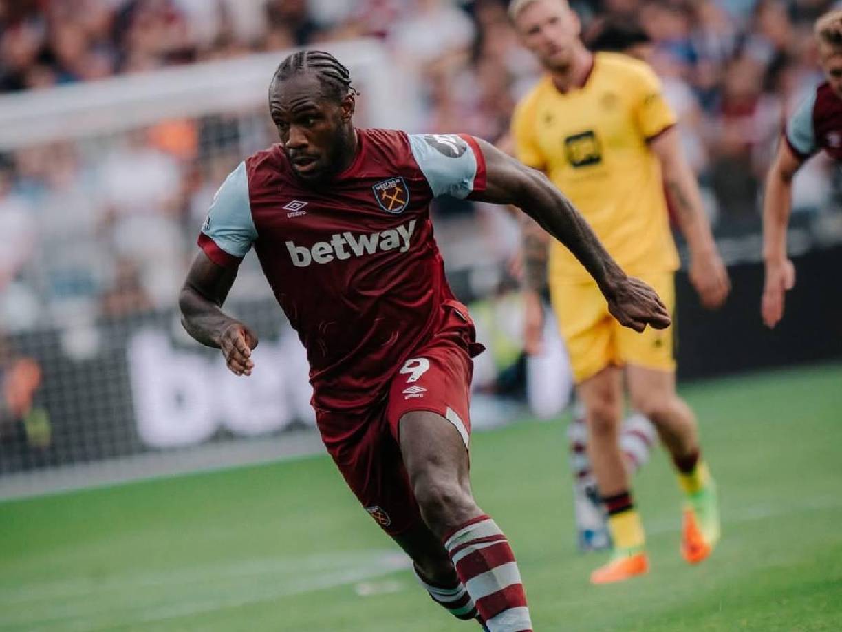 Ahora, cinco años después vuelve a sufrir un accidente y el club confirma que está consciente.