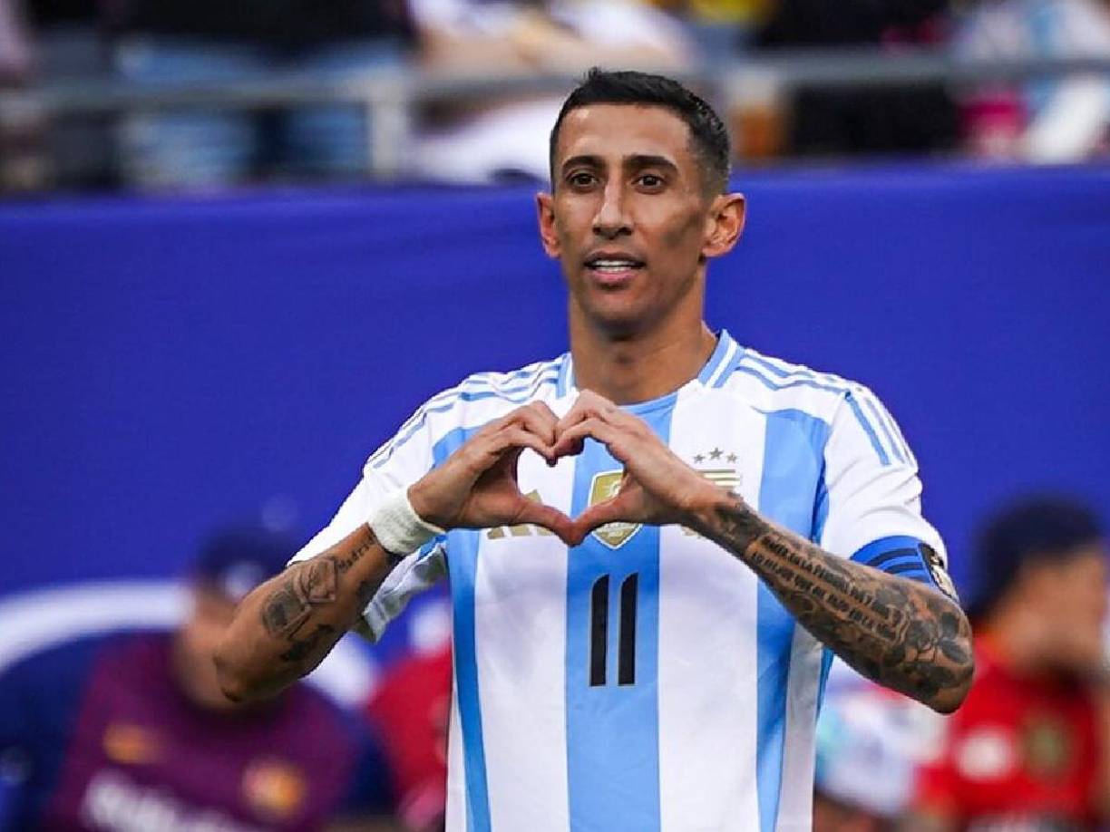 Di María no se mordió la lengua y fulminó su mensaje con: “Acabó metiéndose sus palabras en el... bueno, digamos que se comió sus palabras... para mantener la educación”, concluyó.