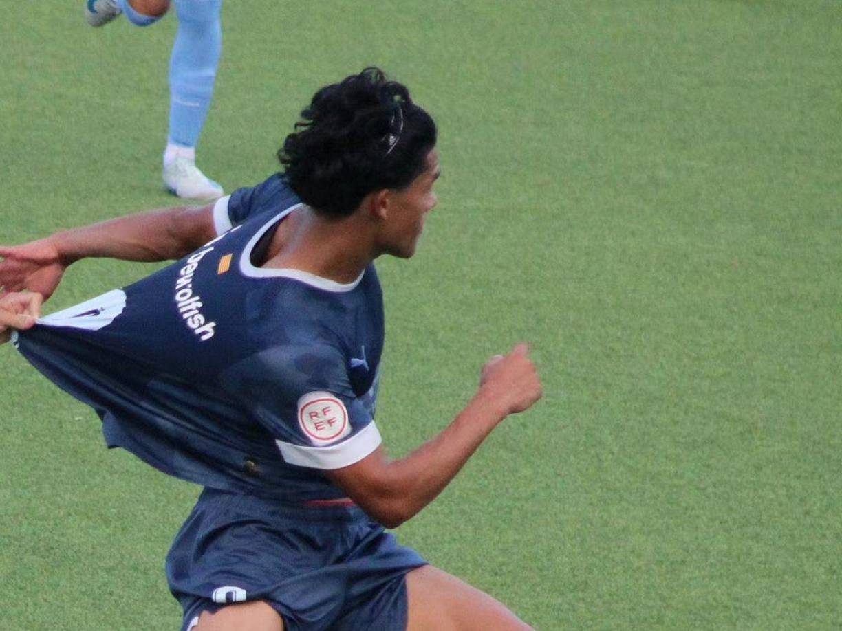 Buenas noticias. Un futbolista hondureño podría cumplir el sueño de poder debutar esta semana en competición de clubes de Europa. 