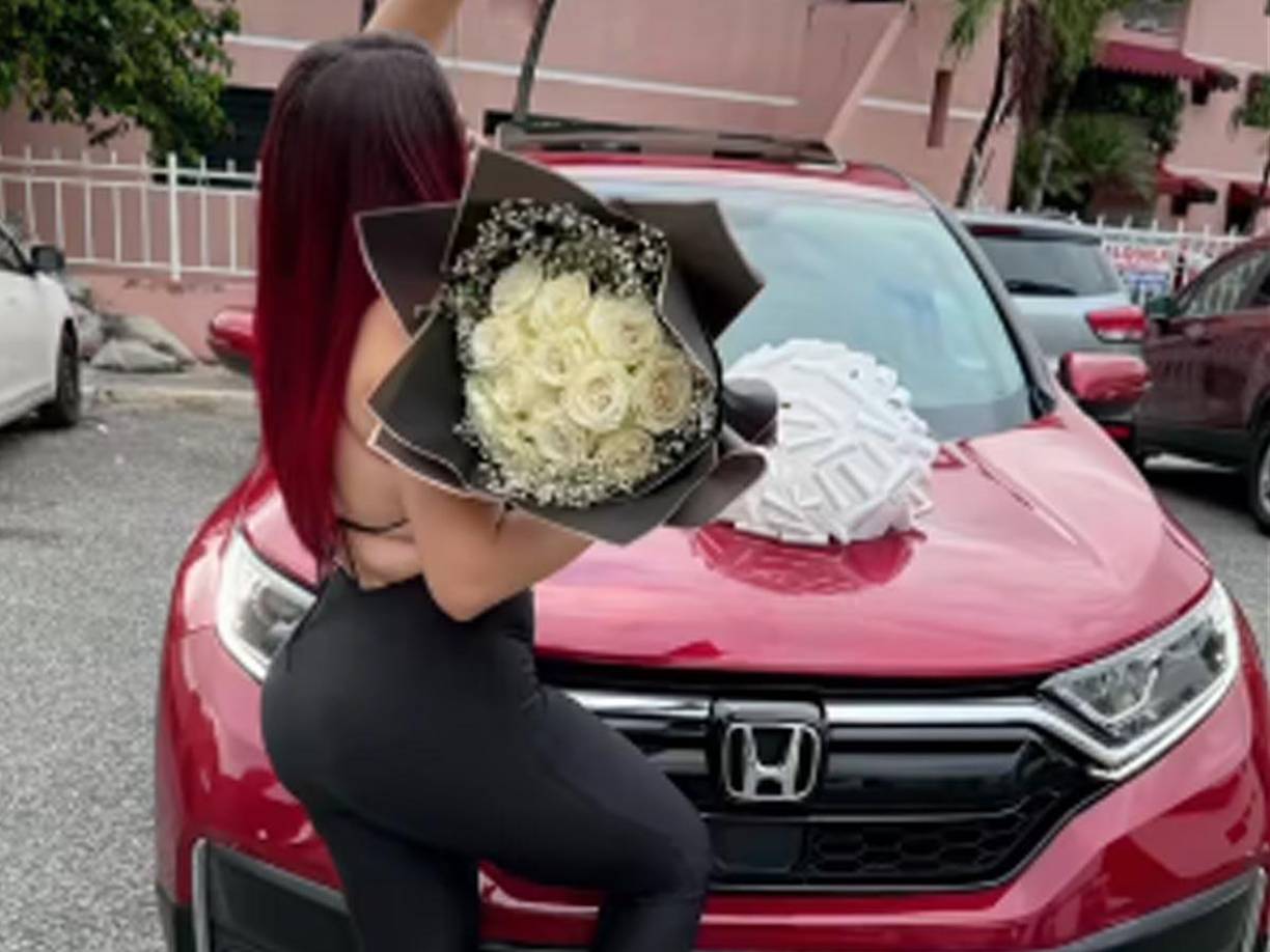 Los familiares de Pamela han señalado directamente al doctor Edgar Contreras, denunciando mala praxis y negligencia médica. 