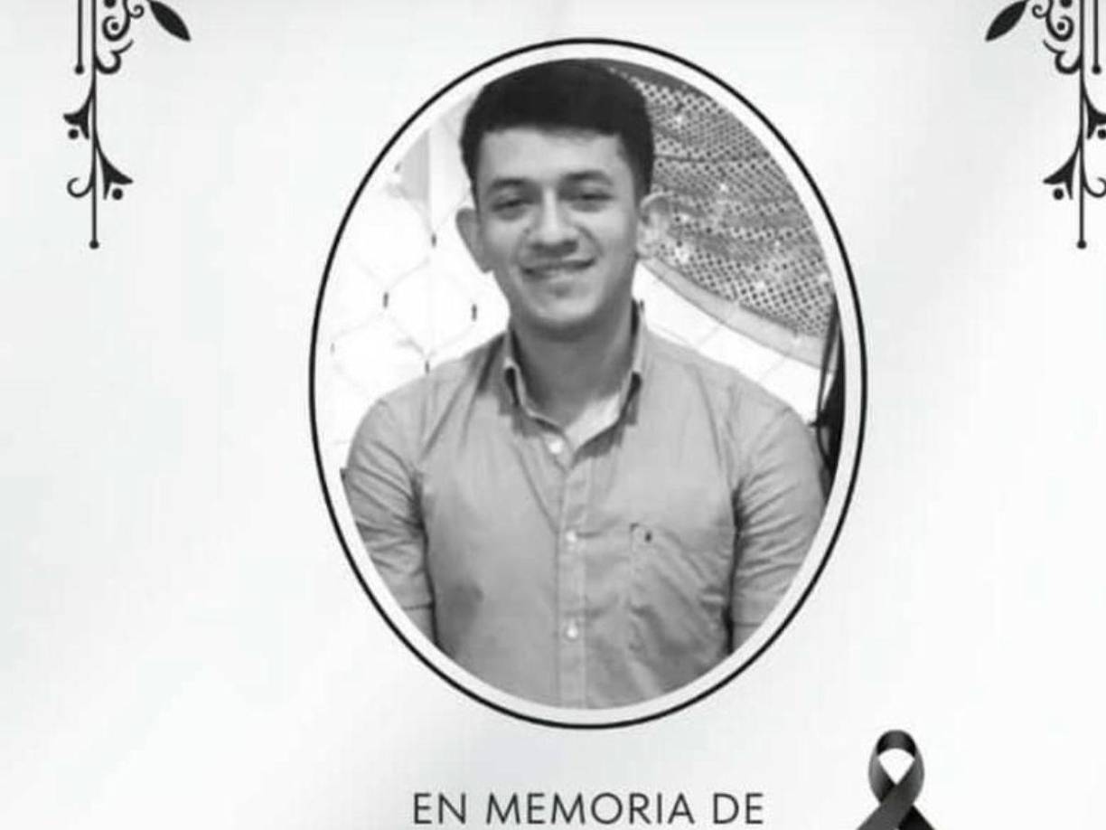 Paramédicos del Cuerpo de Bomberos llegaron hasta el lugar, pero el joven ya no tenía signos vitales.