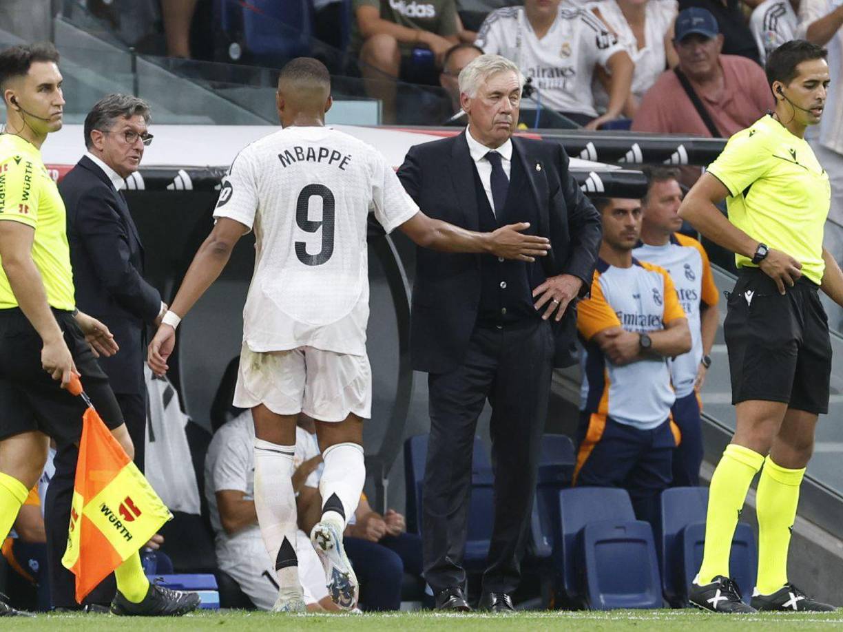 Mbappé fue sacado por Ancelotti al minuto 86 en lugar de Endric.