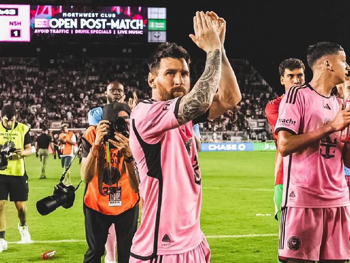 Se informó de entrada que el partido sería en Honduras, tomando en cuenta la posibilidad que sea en Tegucigalpa y San Pedro Sula, pero sin definir un estadio.