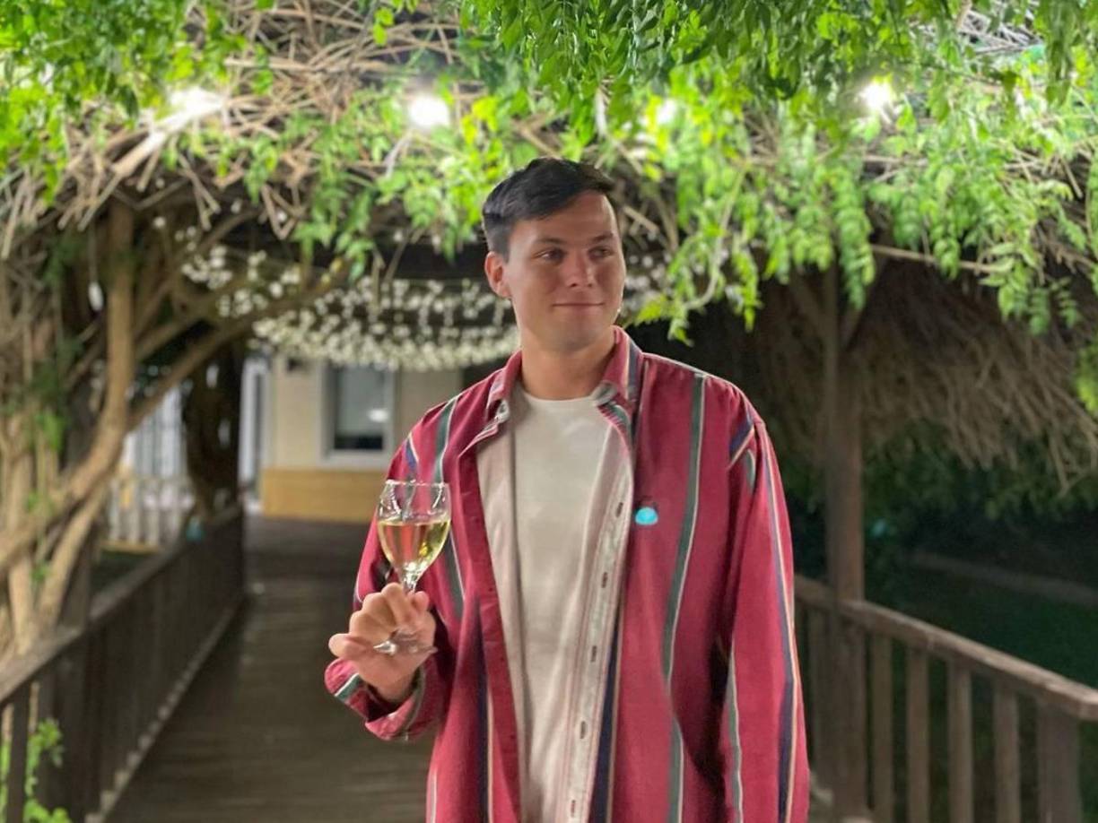 Keenan nació en Buenos Aires, tiene 27 años y desde 2016 vive en La Haya.