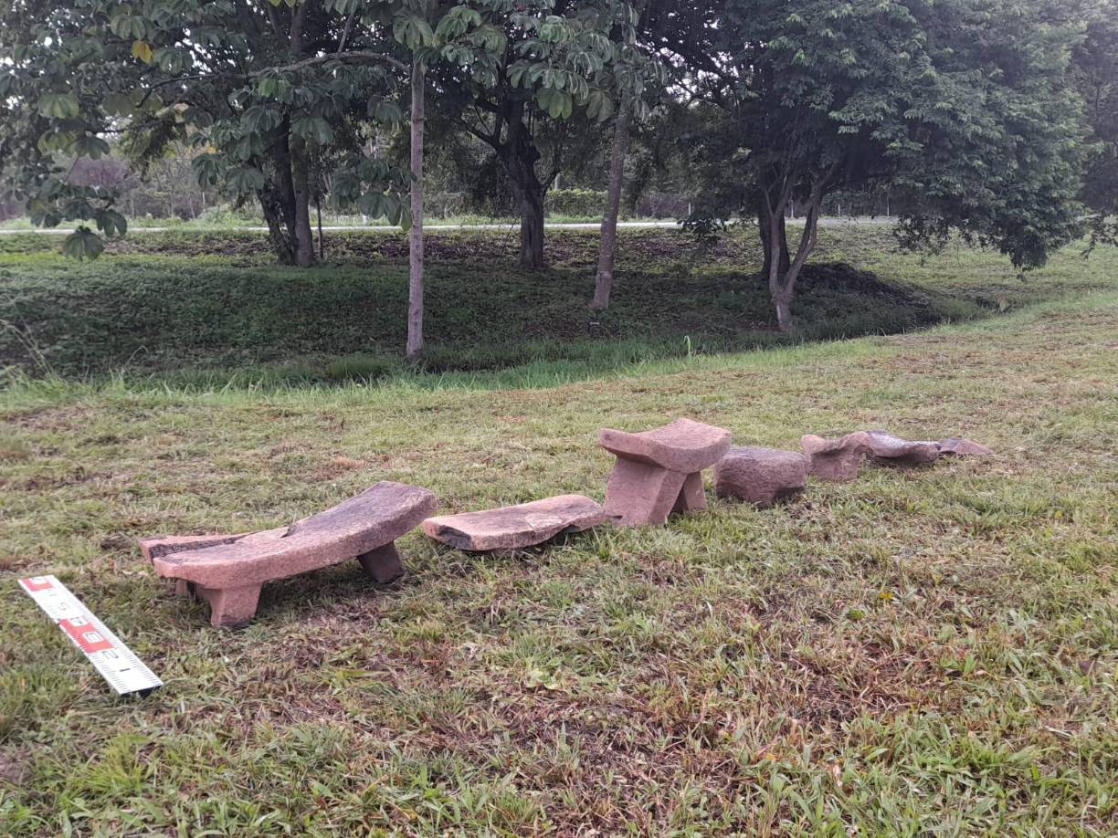Piezas arqueológicas encontradas cerca de Ciudad Blanca, en La Mosquitia hondureña. 