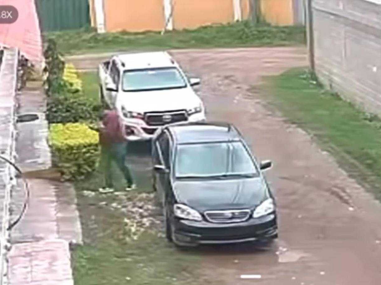 Lo primero que descartó es que se tratara de un secuestro. “Hubo un intento de privar de su libertad a una persona”, comenzó explicando.