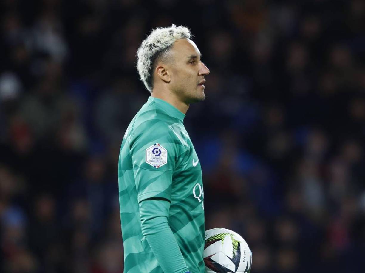 El futuro en la carrera del legendario costarricense es una gran duda desde que quedó libre del París Saint Germain hace seis meses. Hasta el momento no ha podido encontrar un nuevo club.