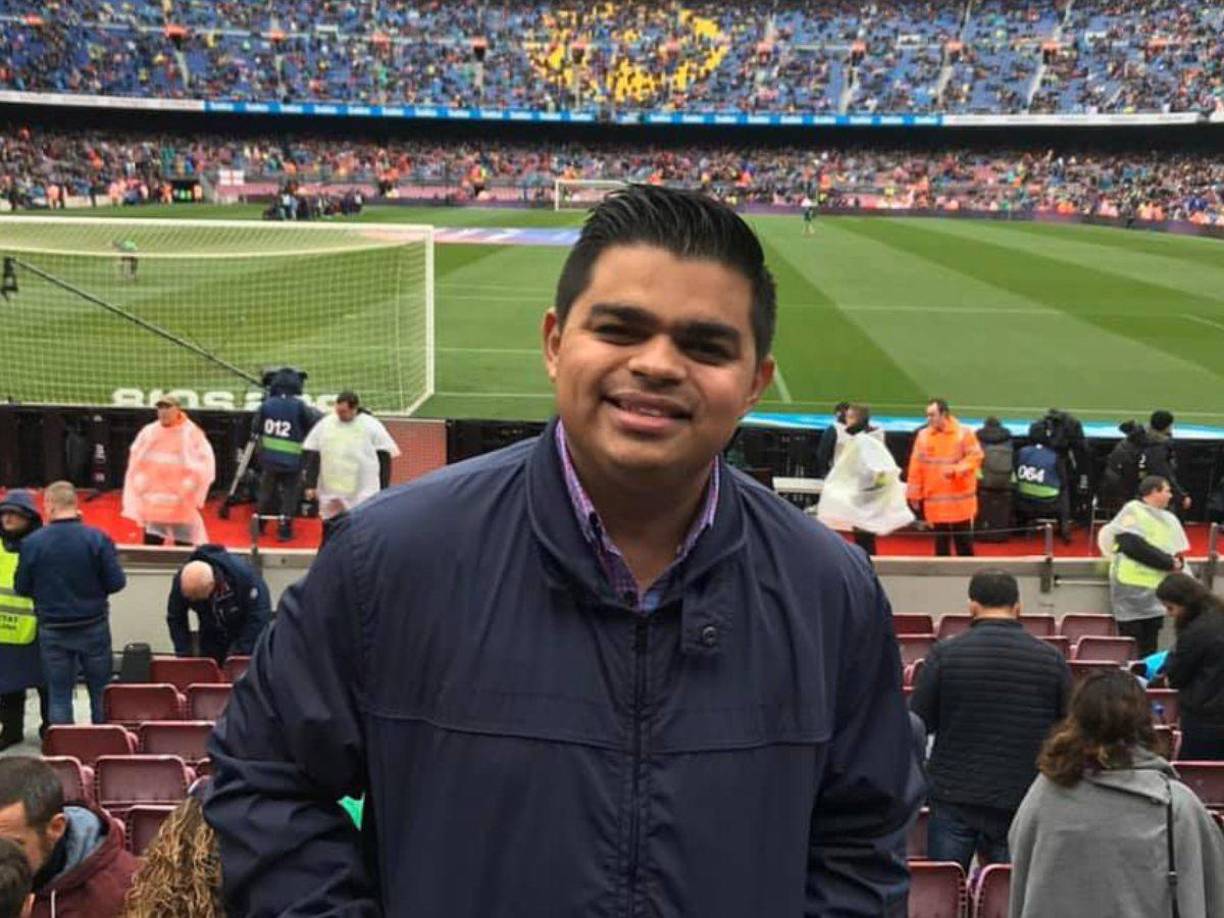 “Dicen que para abrazar nuevos sueños hay que soltar los que consideras realizados, hace tres años me apoyaron en el inicio de mi emprendimiento, ese mismo creció y creció, ahora no puedo manejar ambas cosas. Ya tengo que estar en lo mío”, indicó Maradiaga.