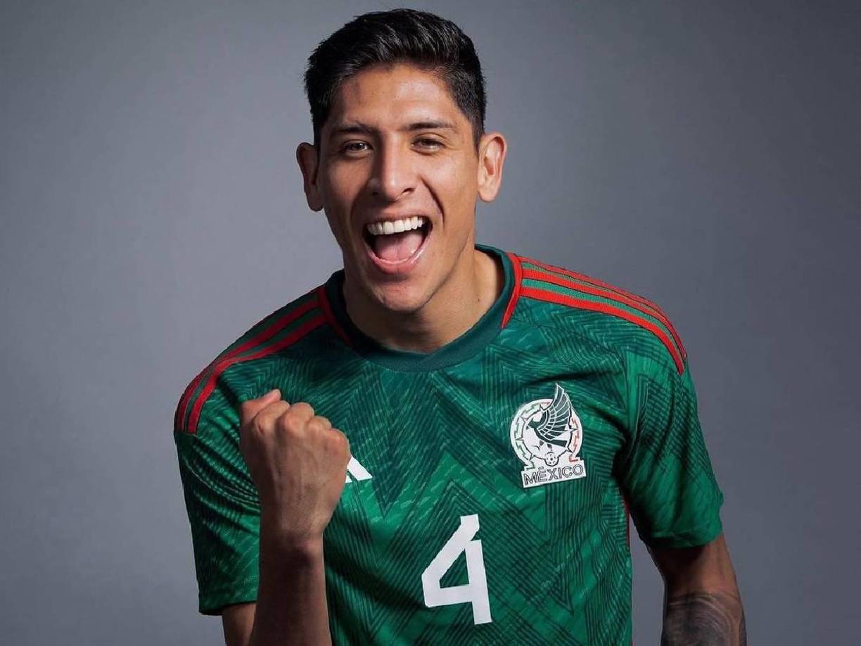 Volantes: Edson Álvarez, futbolista del West Ham de la Premier League, es líder como contención. 