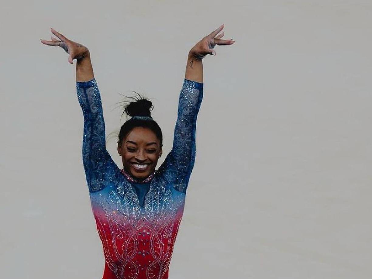 Asimismo, también confesó haberse arrepentido de no estar en la boda de Simone Biles y el apoyo que no le dio cuando la atleta se alejó de la actividad en Tokio 2020.